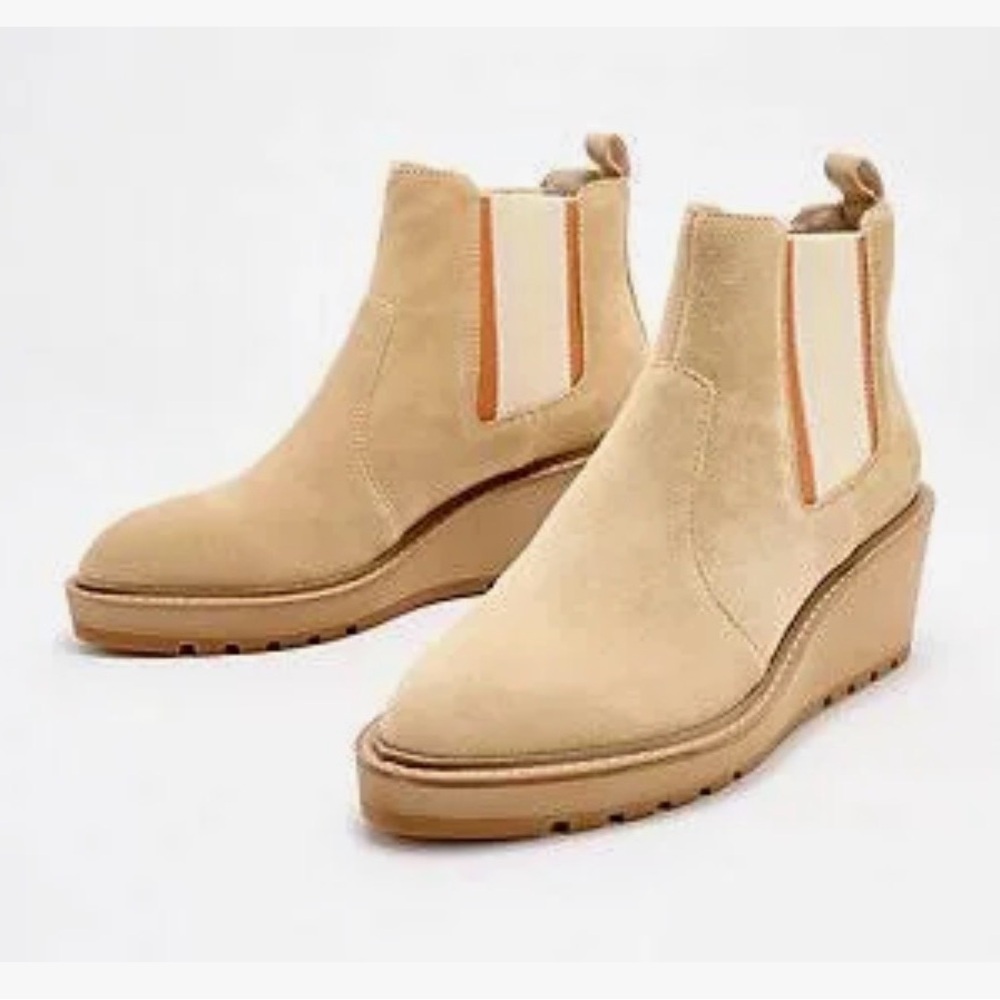 Stylish Tan Ankle Booties